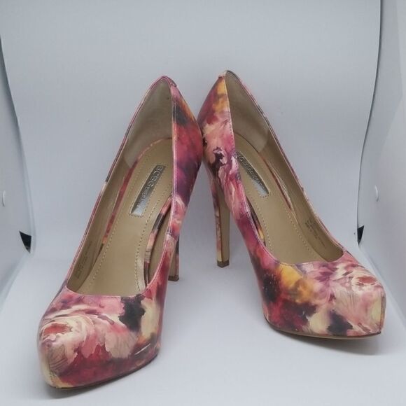 BCBGeneration Parade Platform Pump, Sz. 5 1/2, EUC - Picture 1 of 6